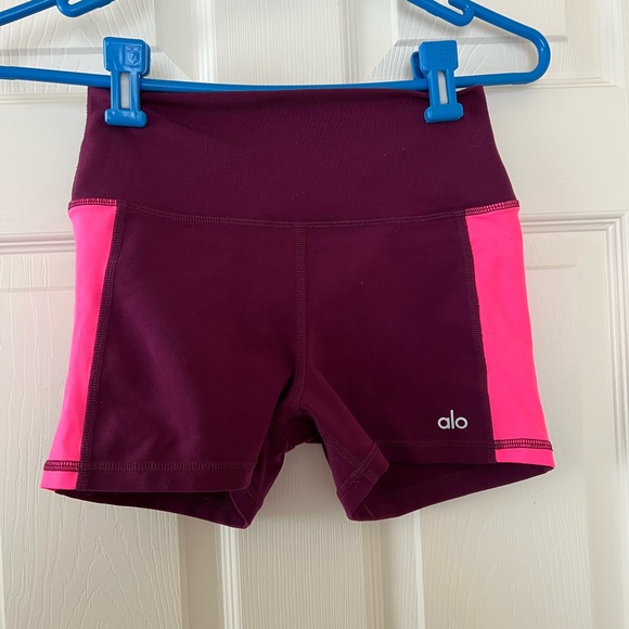Alo Yoga Shorts Bundle size Small - Picture 3 of 7